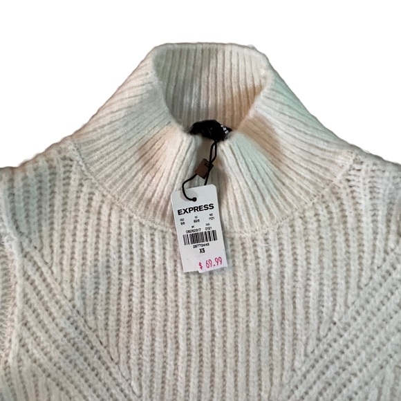 NWT EXPRESS CREAM CABLE KNIT PUFF SLEEVE OPEN BACK FITTED SWEATER SIZE XS - Picture 8 of 10